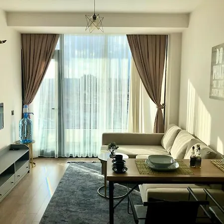 Secured Lux 1 + 1 - Gym, Sauna & Parking *