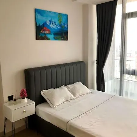 Secured Lux 1 + 1 - Gym, Sauna & Parking * Istanbul